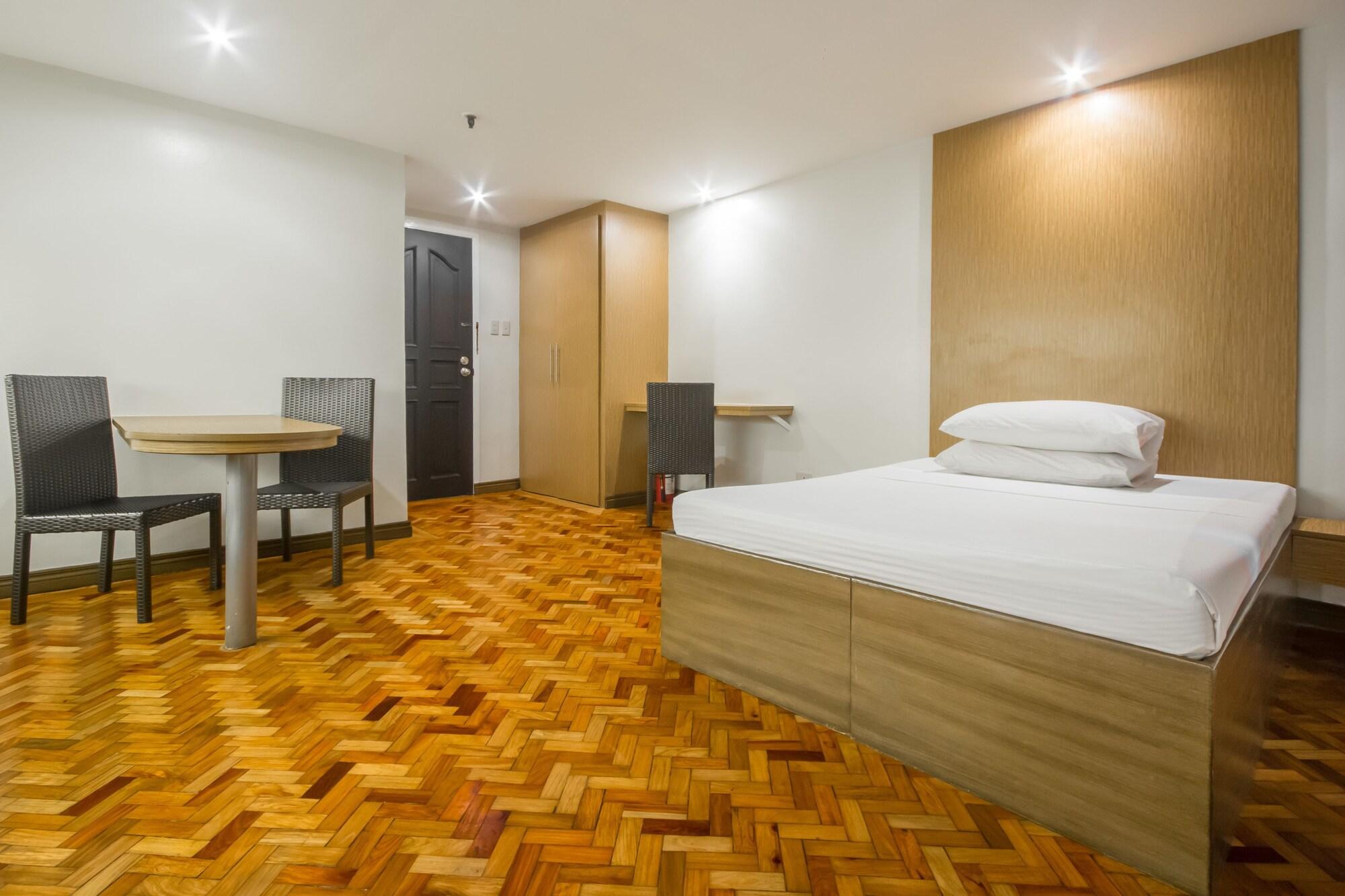 Salcedo Suites Makati City Exterior photo