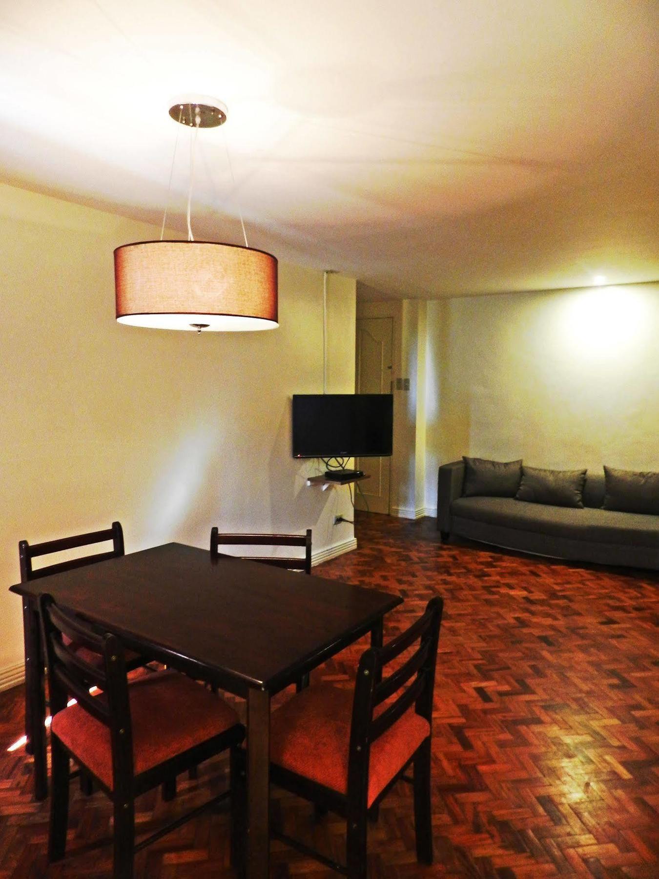 Salcedo Suites Makati City Exterior photo