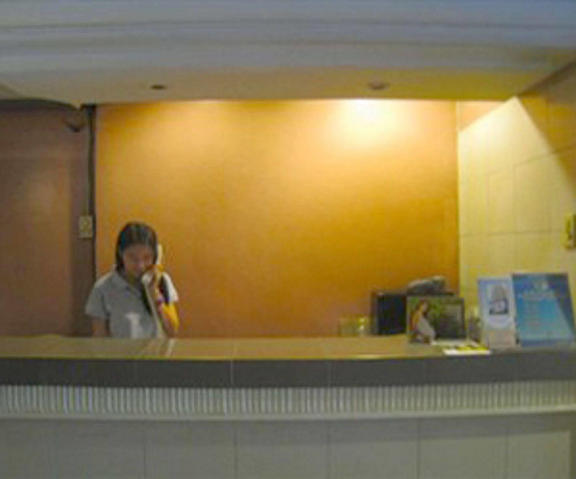 Salcedo Suites Makati City Exterior photo