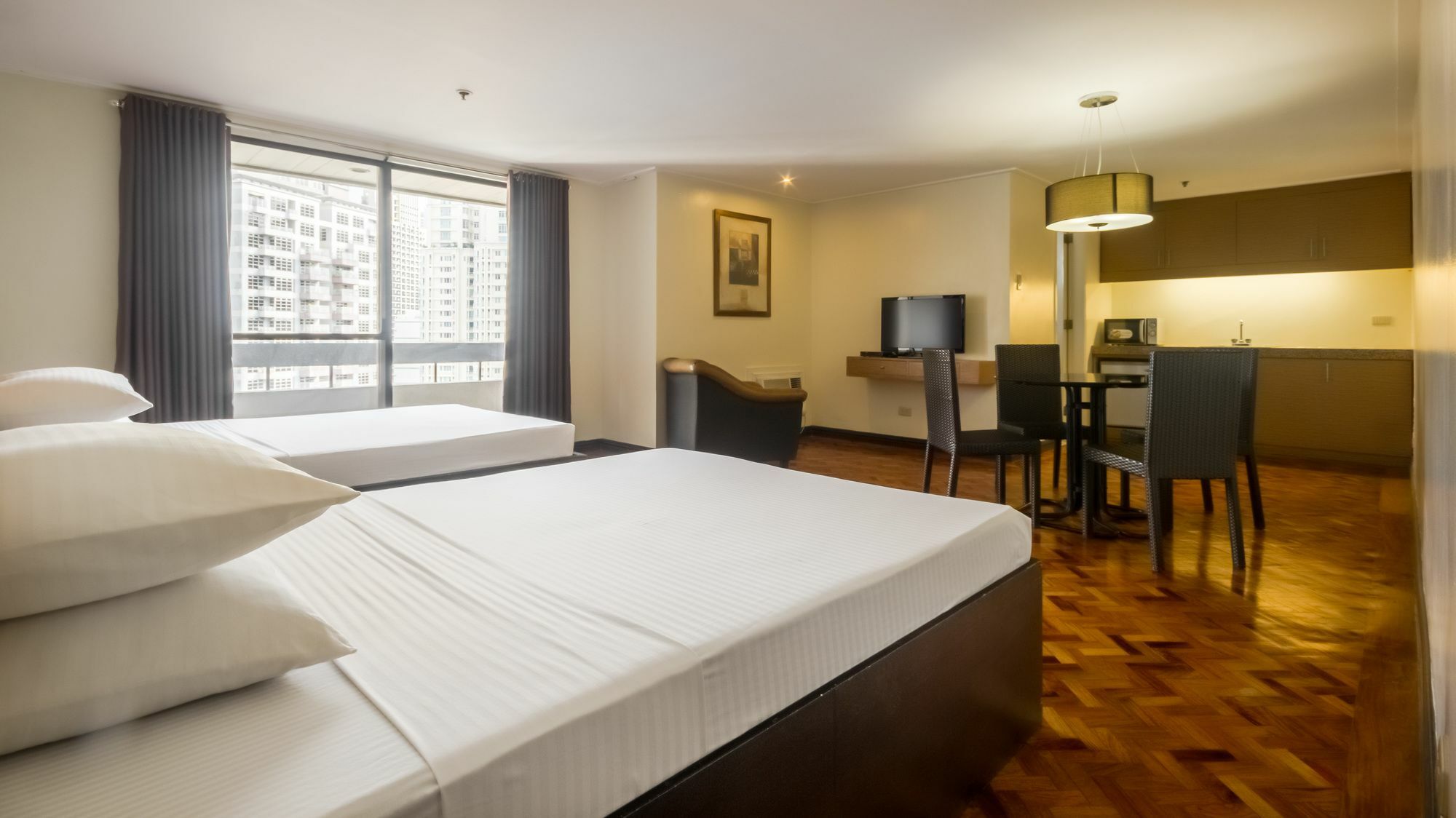 Salcedo Suites Makati City Exterior photo